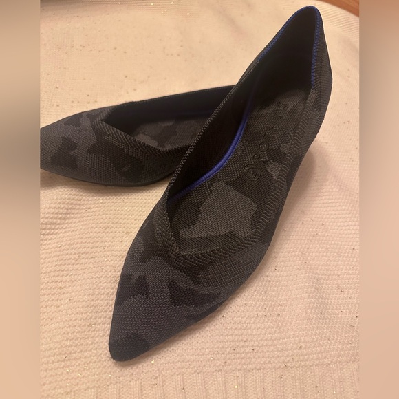 Rothy's The Point ballet flats Grey Dark Camo Pattern size 12 - Picture 4 of 5